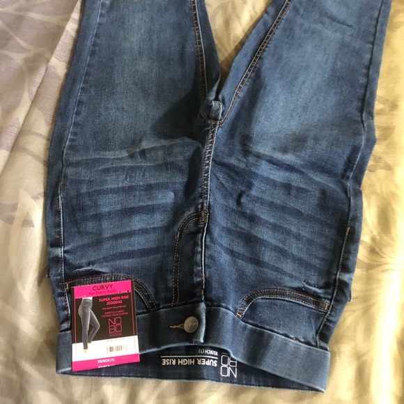 Curvy high rise jogging jeans - Picture 2 of 3